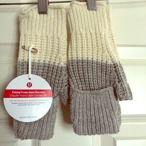 Lululemon Gloves